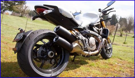 2014 Ducati Monster 1200s review