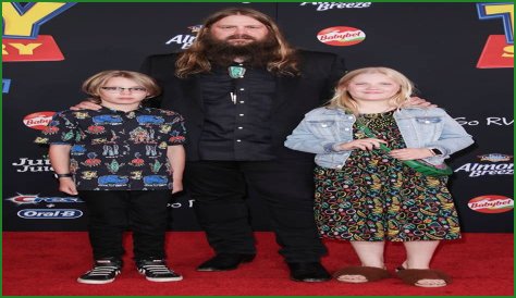 Inside Chris Stapleton’s Family with Wife Morgane and 5 Kids